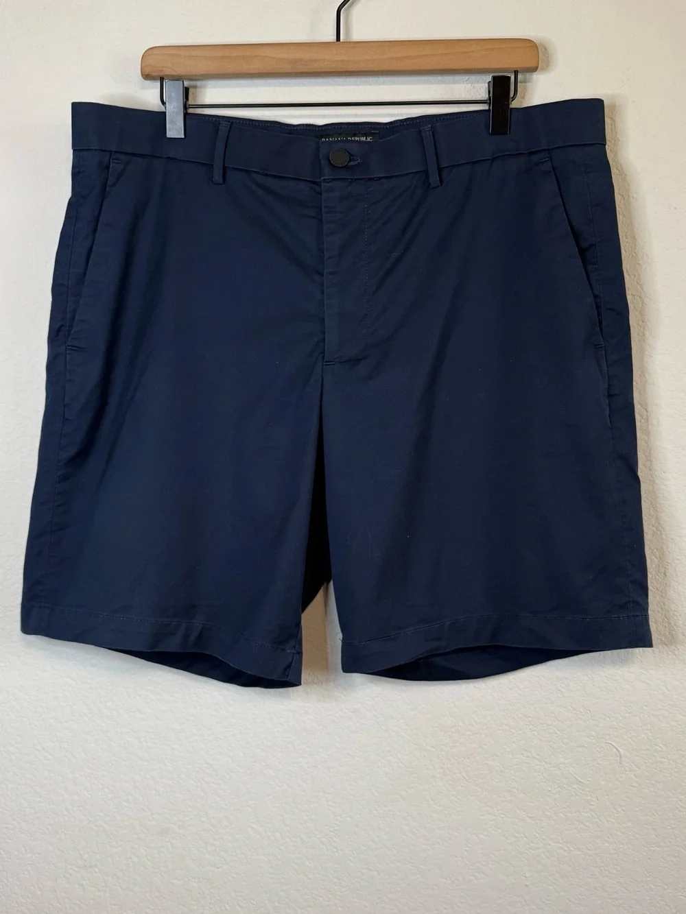 Banana Republic Core Temp Short Navy Blue 9” Mens Casual Preppy Shorts Size 36